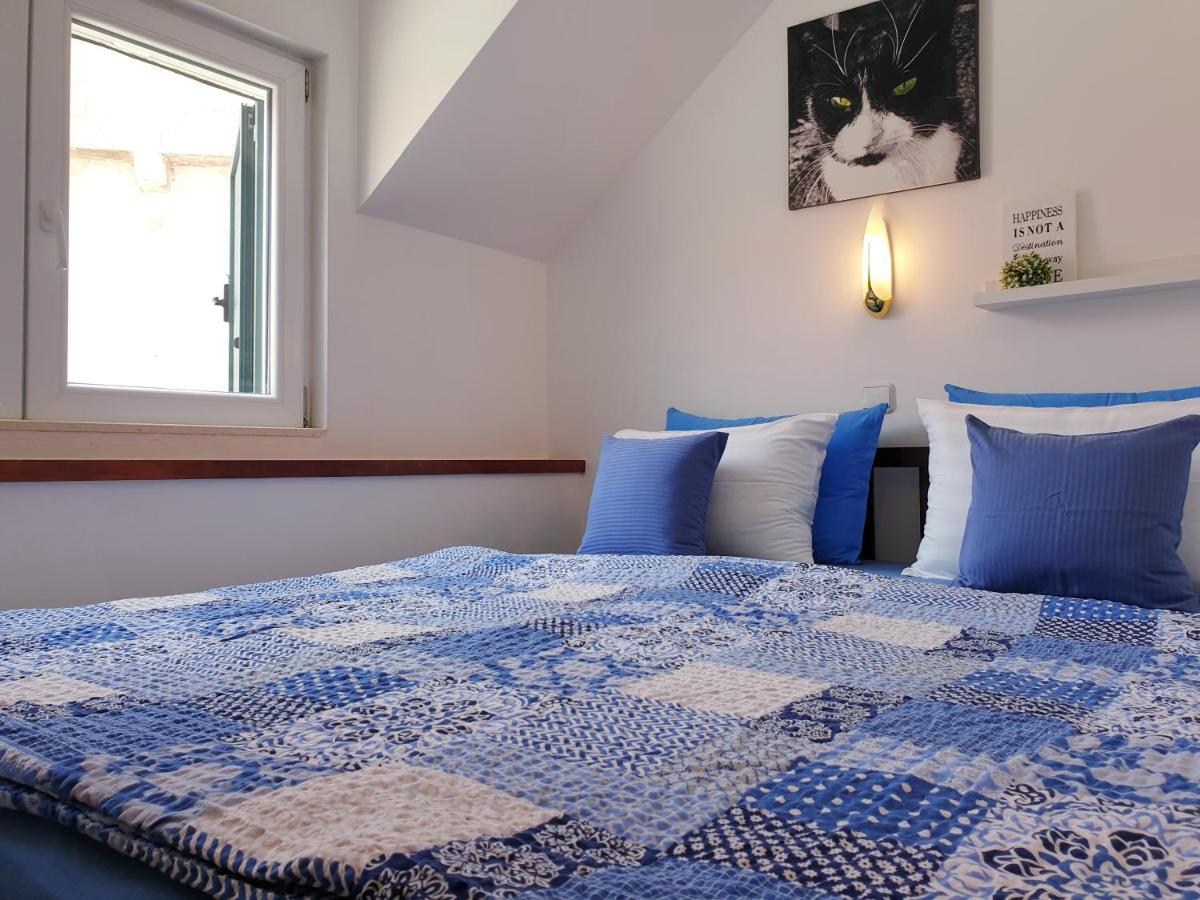 Apartments Sandra In The Historical Center Of The City Supetar Exterior foto
