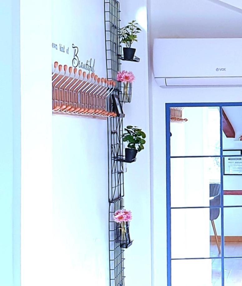 Apartments Sandra In The Historical Center Of The City Supetar Exterior foto